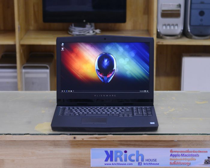 Dell Alienware 17-R4 / 4-Core i7-7700HQ RAM 16GB GTX1070(8GB) SSD 512GB + HDD 1TB , Win10License / English-Keyboard