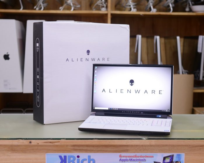 Dell Alienware Area-51m 17-inch 8-Core i9-9900K 3.60GHz. Ram 64GB. SSD 2TB. Raid 0 ( 1TB + 1TB ) + SSD 2TB. RTX 2080. Full Box