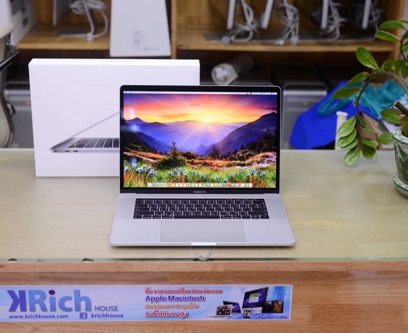 MacBook Pro 15″ 2019 (Silver) / 8 – Core i9 2.3GHz RAM 16GB SSD 512GB