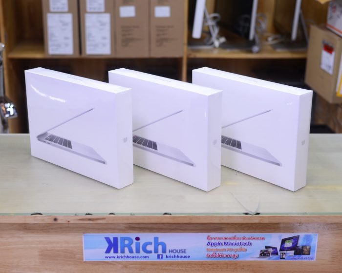 Top Model – Brand New MacBook Pro 15″ 2019 (Silver) / 8 – Core i9 2.3GHz RAM 16GB SSD 512GB Radeon Pro 560x (4GB) / Box / Warranty 1 Year * US Keyboard