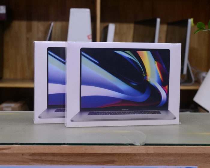 BrandNew!! MacBook Pro Retina 16-inch 8-Core i9 2.3GHz. RAM 16GB. SSD 1TB. 2019. TOP Model. Touch Bar ( Space Grey ) Apple Warranty 1 Year