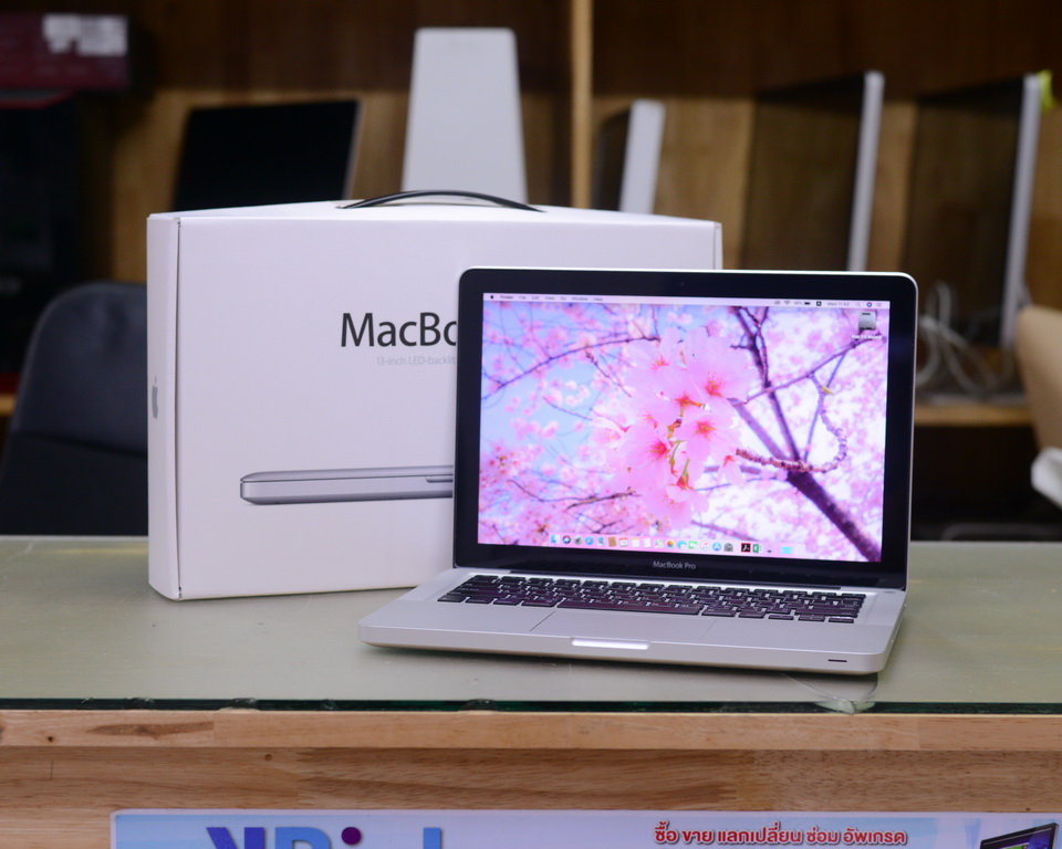 MacBook Pro 13-inch Core i7 2.9GHz. RAM 8GB. SSD 500GB. Mid 2012. TOP MODEL Full Box