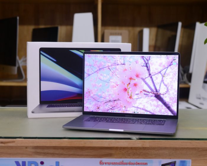 MacBook Pro Retina 16-inch 6-Core i7 2.6GHz. RAM 16GB. SSD 512GB. Touch Bar ( Space Grey ) Full Box Apple Warranty 12-12-2020