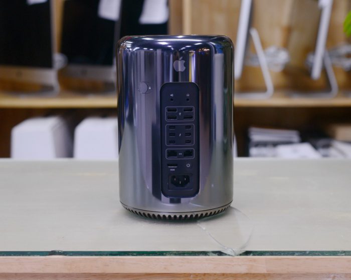 Mac Pro Late 2013 / Quad-Core XeonE5 3.7GHz RAM12GB SSD 1TB DUAL VGA AMD Fire Pro D500 3GB