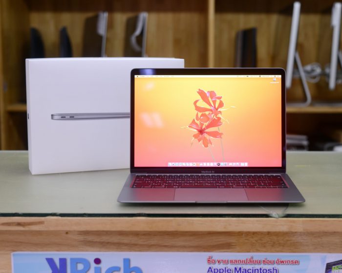 MacBook Air (Retina 13-inch 2020) Core i3 1.1GHz. RAM 8GB. SSD 256GB. ( Space Gray ) Full Box Apple Warranty 26/04/2021