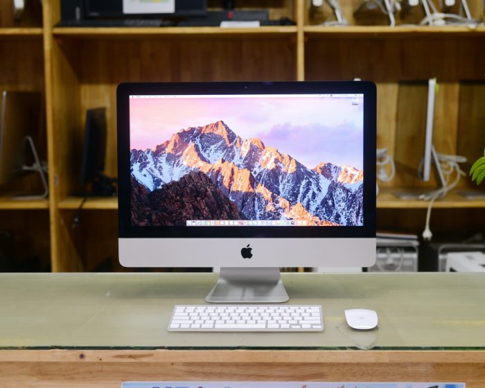 iMac 21.5-inch Late 2012 / Quad-Core i5 2.7GHz. RAM 8GB. HDD 1TB / NVIDIA GeForce GT 640M