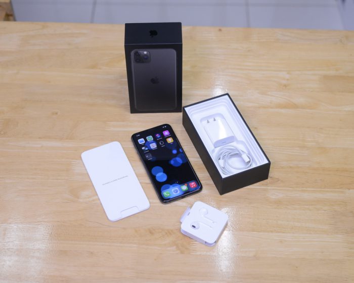 iPhone 11 Pro Max 256 GB / Space Gray Full Box+Headphones / Warranty Apple 15/01/2021