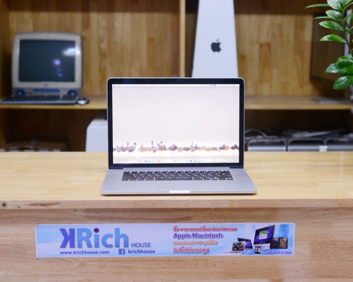 MacBook Pro 15-inch Mid 2014 Quad- Core i7 2.2 GHz. RAM 16GB SSD 256GB Intel Iris Pro 1536MB * New Battery