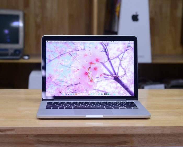 MacBook Pro Retina 13-inch Core i5 2.9GHz. RAM 8GB. SSD 512GB. Early 2015. TOP MODEL.