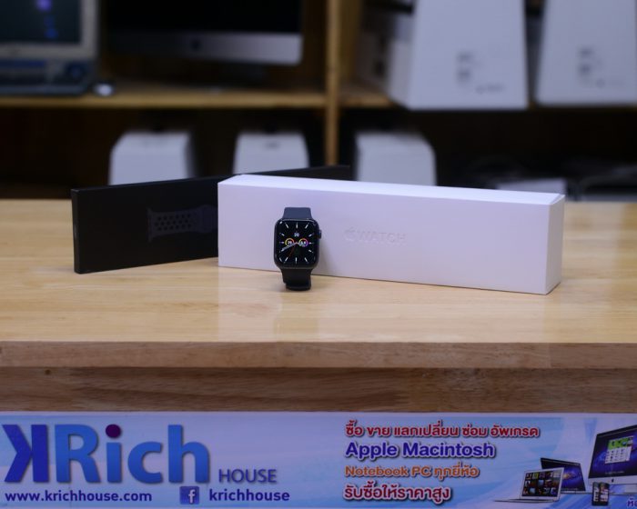 Apple Watch Series 5 GPS Aluminum 44mm. ( Space Gray ) Black Sport Band Full Box + Nike Sport Band Apple Warranty 29-01-2021