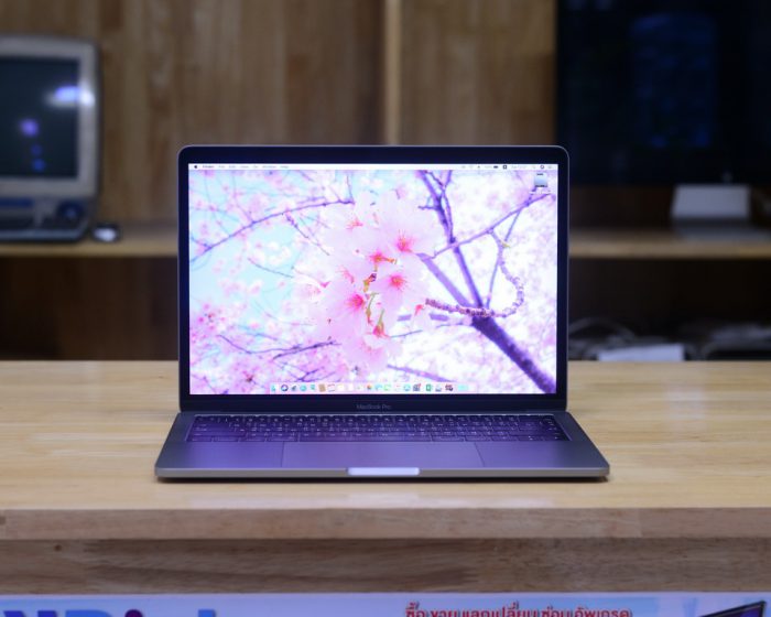 MacBook Pro Retina 13-inch Core i5 2.3GHz. Ram 8GB. SSD 128GB. Space Grey 2017. ( Non Touch Bar ) ( New Display )