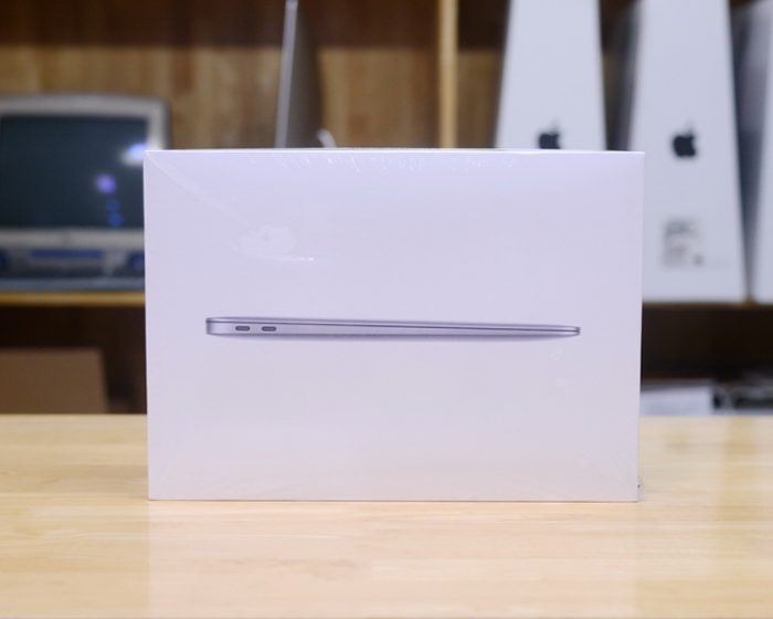 Brand New - MacBook Air 13-inch M1 2020 (Space Gray) 8-Core RAM 8GB SSD 256GB Full Box / US Keyboard * Apple Warranty 1 Year