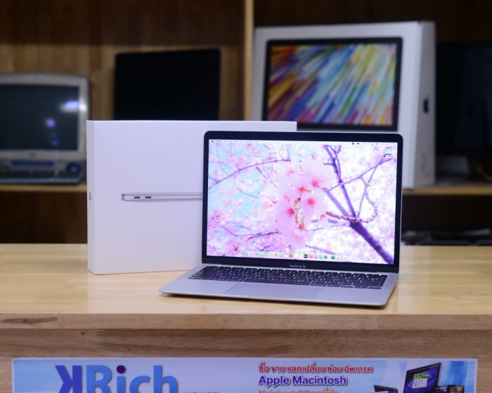 MacBook Air 13-inch Apple M1 8-Core RAM 8GB. SSD 256GB. 2020. ( Silver ) Full Box Apple Warranty 19-12-2021