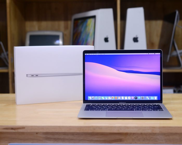 MacBook Air (Retina 13-inch 2020) Core i3 1.1GHz. RAM 8GB. SSD 256GB. ( Silver ) Full Box / Apple Warranty 26/05/2021