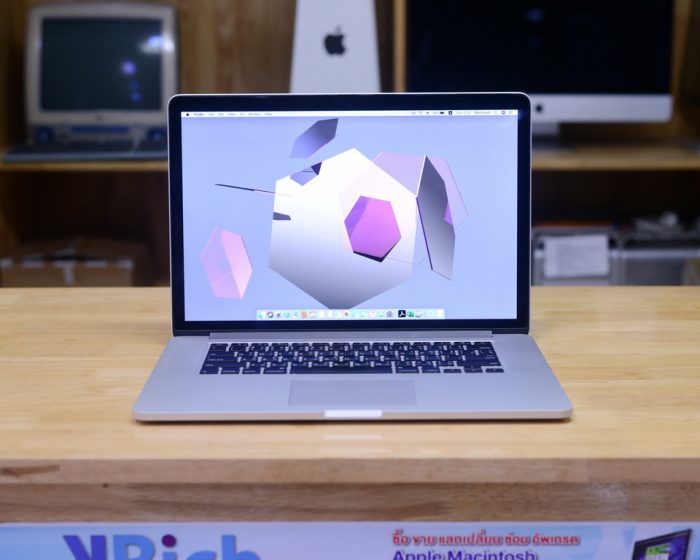 MacBook Pro Retina 15-inch Qaud-Core i7 2.7 Ram16GB SSD 2TB / NVIDIA GeForce GT 650M Early 2013