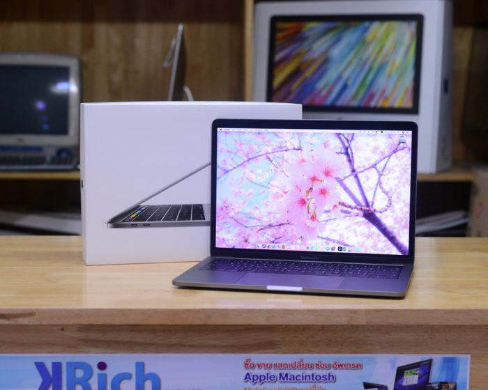 MacBook Pro Retina 13-inch Core i5 3.1GHz. Ram 8GB. SSD 256GB. Space Gray ( Touch Bar ) 2017. Full Box