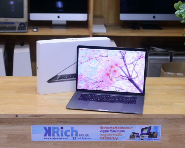 MacBook Pro Retina 15-inch Quad-Core i7 2.9GHz. Ram 16GB. SSD 512GB. 2017. Touch Bar ( Space Gray ) TOP Model Full Box.