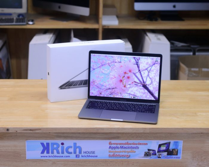 MacBook Pro Retina 13-inch Core i5 2.3GHz. Ram 8GB. SSD 128GB. Space Gray 2017. ( Non Touch Bar ) Full Box. ( New Display )