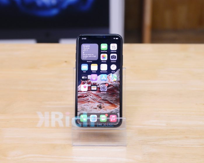iPhone X 64GB (Black) * New Battery