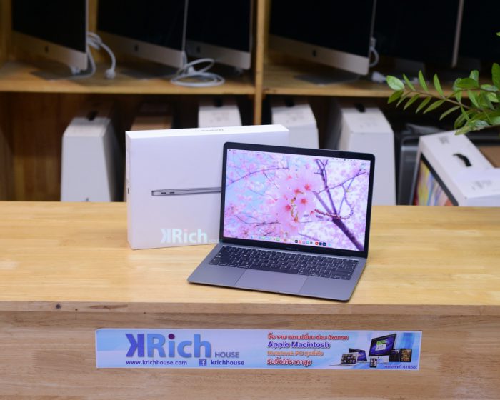 MacBook Air 13-inch. 2019. Core i5 1.6GHz. RAM 8GB. SSD 128GB. ( Space Gray ) Full Box ( Keyboard English )