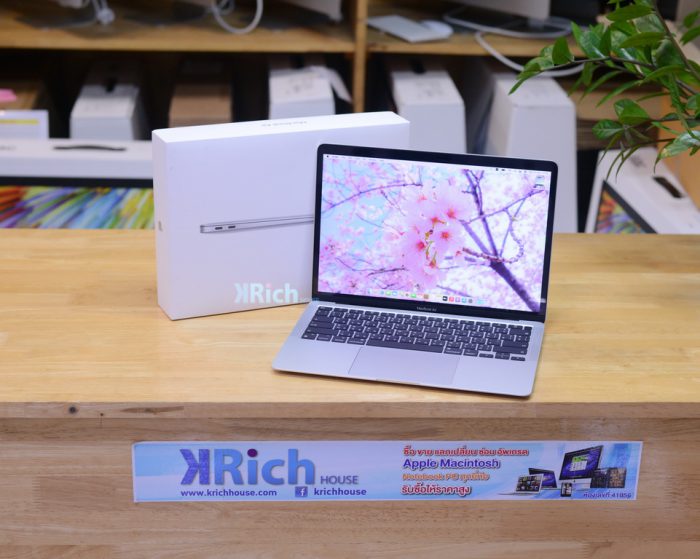 MacBook Air 13-inch 2020. Apple M1 8-Core GPU 7-Core RAM 8GB. SSD 256GB. ( Silver ) Full Box Apple Warranty 24-12-2022