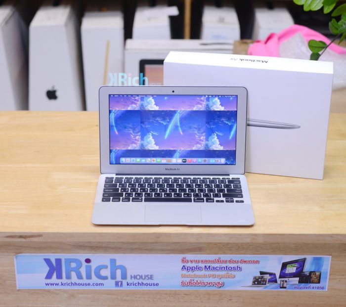MacBook Air 11-inch Early 2014 / Intel Core i5 1.4GHz / RAM 4GB / SSD 128GB / New Adapter / Full Box