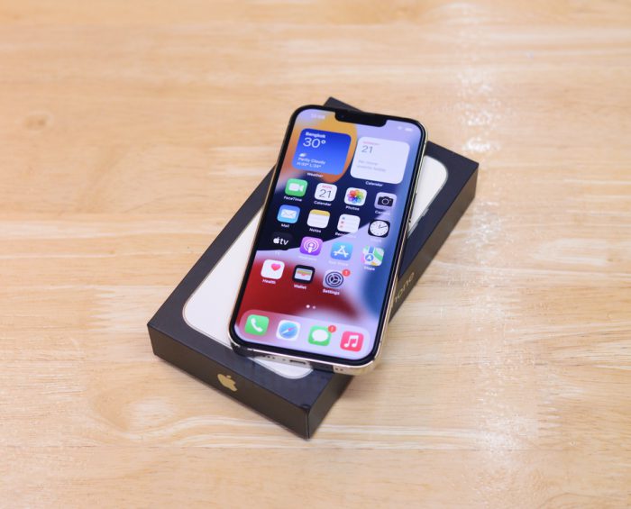 iPhone 13 Pro 128GB (GOLD) / Full Box / Apple Warranty 07-1-2023