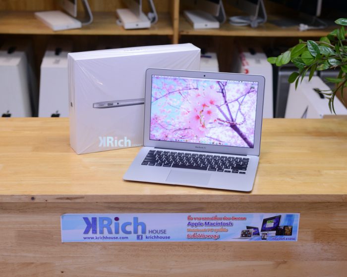MacBook Air 13-inch Early 2015. Intel Core i5 1.6GHz Ram 8GB SSD 128GB Full Box