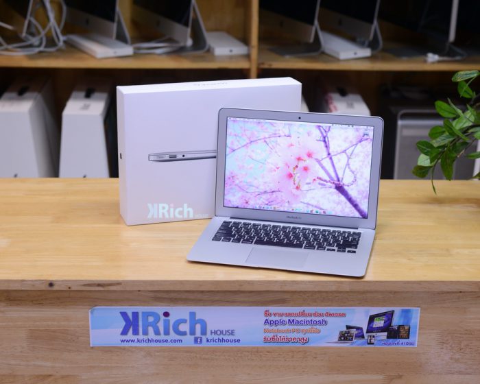 MacBook Air 13-inch Early 2015. Intel Core i5 1.6GHz Ram 8GB SSD 256GB Full Box