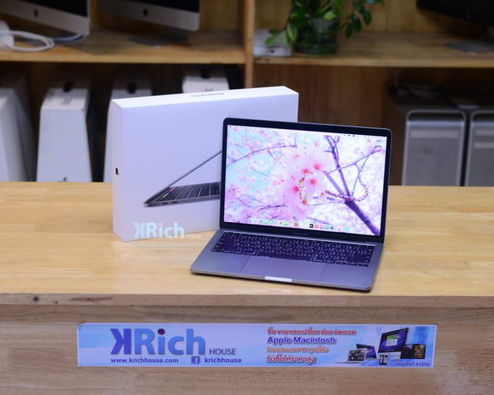MacBook Pro 13-inch 2020. 4-Core i5 1.4GHz. RAM 8GB. SSD 256GB. Touch Bar ( Space Grey ) Full Box Apple Care+ Warranty 01-06-2023
