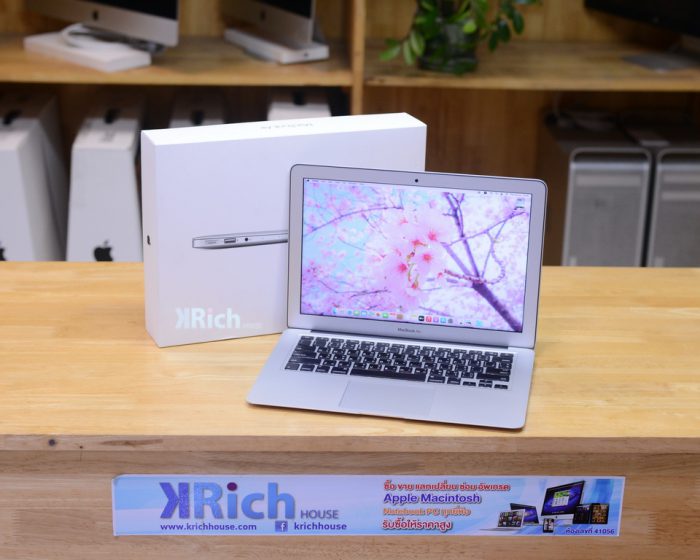 MacBook Air 13-inch 2017. Intel Core i5 1.8GHz. RAM 8GB. SSD 128GB. Full Box