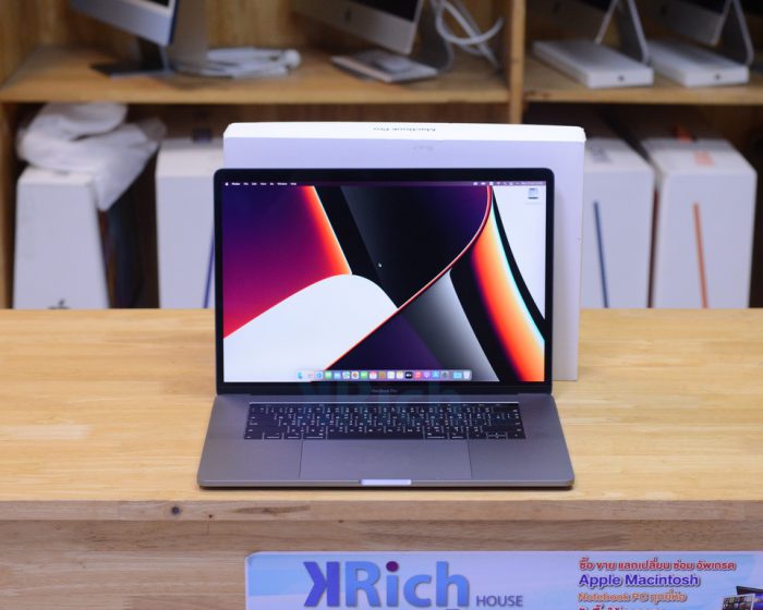 MacBook Pro Retina 15-inch. 2018 ( Space Gray ) 6-Core i7 2.2GHz. RAM 16GB SSD 256GB AMD Radeon 555X 4GB New Battery FullBox