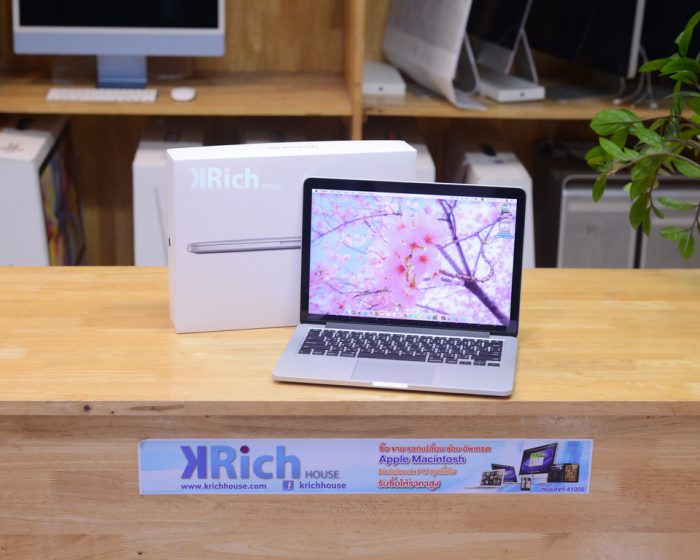 MacBook Pro Retina 13-inch Early 2015. Intel Core i5 2.7GHz. RAM 8GB. SSD 256GB. Full Box ( New Battery )