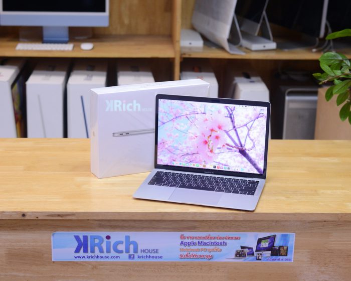 MacBook Air 13-inch 2018. Intel Core i5 1.6GHz. RAM 8GB. SSD 256GB. ( Silver ) Full Box