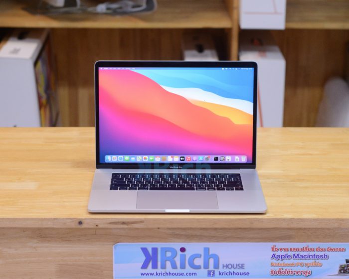 TOP Model - MacBook Pro Retina 15-inch 2017 (Silver) Quad-Core i7 2.9GHz Ram 16GB SSD 512GB