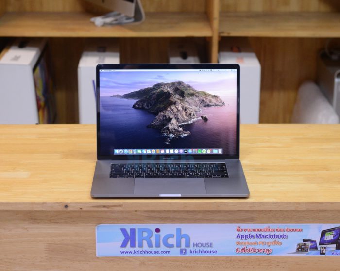 MacBook Pro Retina 15-inch. 2018 ( Space Gray ) 6-Core i7 2.6GHz. RAM 16GB SSD 512GB AMD Radeon 560X 4GB