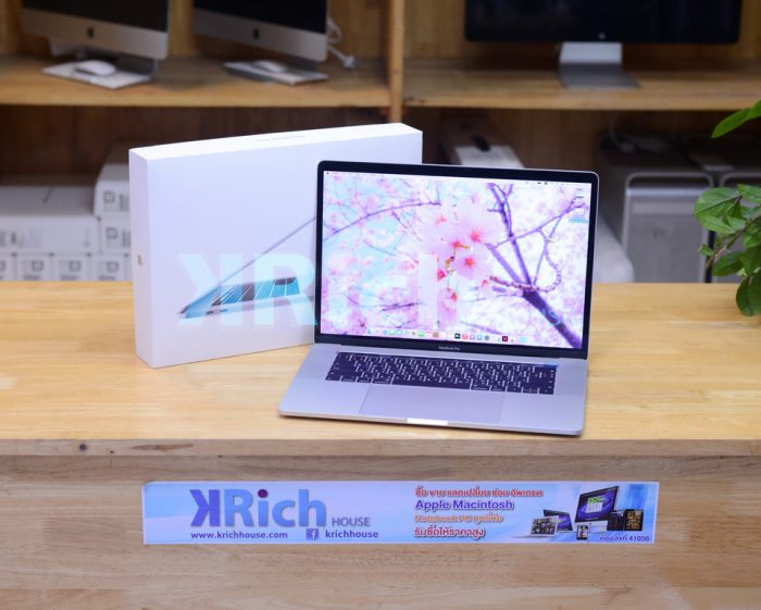 MacBook Pro 15-inch 2019 6-Core i7 2.6GHz Ram 16GB SSD 256GB Radeon Pro 555X ( Silver ) Full Box ( New Top Case + New Keyboard + New Battery )