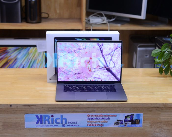 MacBook Pro 16-inch 2019. 6-Core i7 2.6GHz. RAM 16GB. SSD 512GB. Radeon Pro 5300M ( Space Gray ) Full Box. AppleCare+ Warranty 30-05-2023 ( New Display )