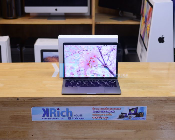 MacBook Pro Retina 13-inch 2018. 4-Core i5 2.3GHz. Ram 8GB. SSD 256GB. ( Space Gray ) Full Box
