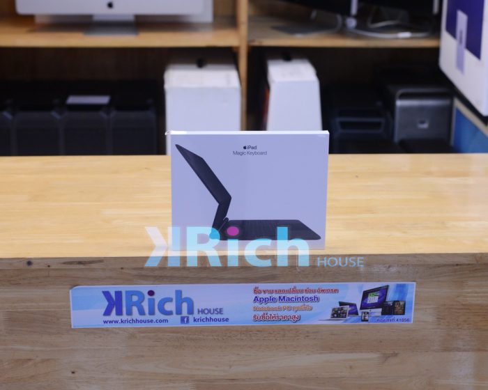 New in Box !! Magic Keyboard For Ipad Pro 11-inch ( Gen 2 ) Black Apple Warranty 1 Year