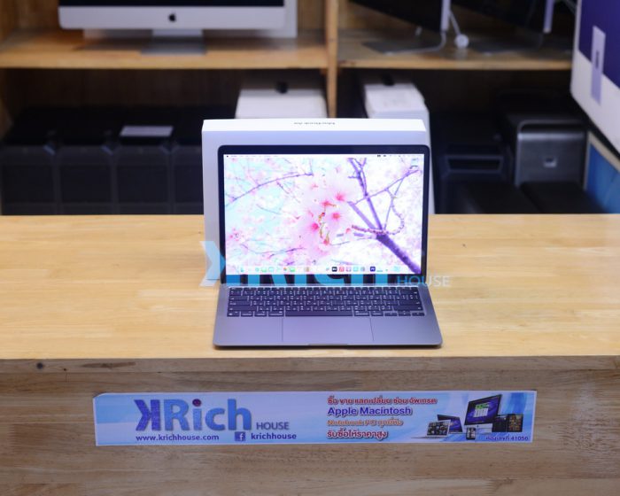 MacBook Air 13-inch 2020. Apple M1 8-Core GPU 7-Core RAM 8GB. SSD 256GB. ( Space Gray ) Full Box Apple Warranty 11-03-2024