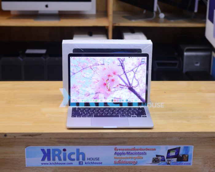 MacBook Pro 13-inch 2022. Apple M2 8-Core GPU 10-Core RAM 8GB. SSD 256GB. ( Silver ) Full Box Apple Warranty 12-10-2023