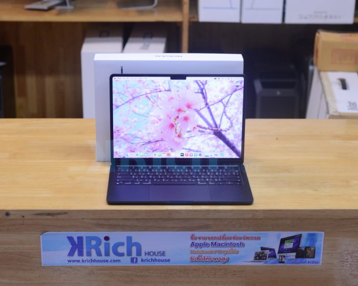 MacBook Air Liquid Retina 13-inch 2022 Apple M2 8-Core GPU 8-Core RAM 8GB SSD 256GB ( Midnight ) Full Box Apple Warranty 22-09-2023