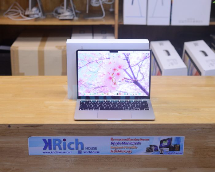 MacBook Air Liquid Retina 13-inch 2022 Apple M2 8-Core GPU 8-Core RAM 8GB SSD 256GB ( Starlight ) Full Box Apple Warranty 12-01-2024