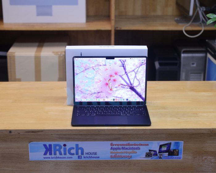 MacBook Air Liquid Retina 13-inch 2022 Apple M2 8-Core GPU 8-Core RAM 8GB SSD 256GB ( Midnight ) Full Box Apple Care+ Warranty 05-08-2025