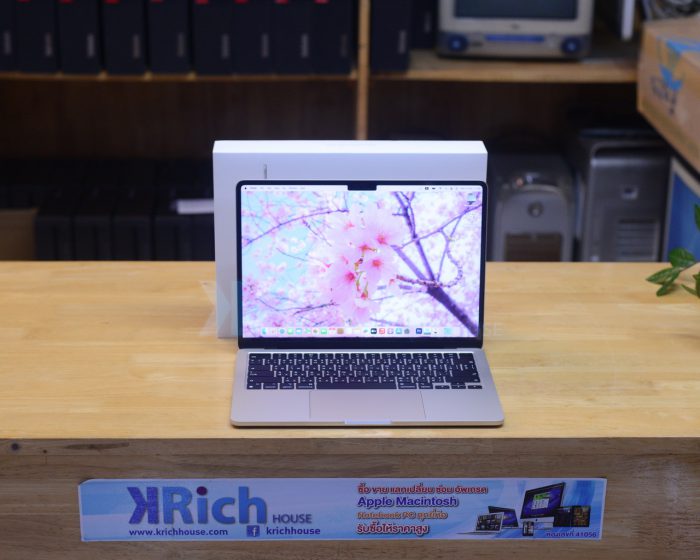 MacBook Air Liquid Retina 13-inch 2022 Apple M2 8-Core GPU 8-Core RAM 8GB SSD 256GB ( Starlight ) Full Box Apple Warranty 12-10-2024