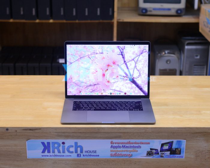MacBook Pro Retina 15-inch. 2018. 6-Core i7 2.2GHz. Ram 16GB. SSD 256GB. Radeon Pro 555X ( Space Grey )