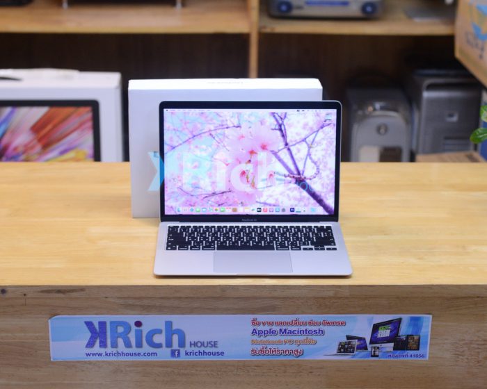 MacBook Air 13-inch 2020 ( CTO ) Apple M1 8-Core GPU 7-Core RAM 16GB SSD 256GB ( Silver ) Full Box Apple Care+ Warranty 22-04-2024 ( New Display )