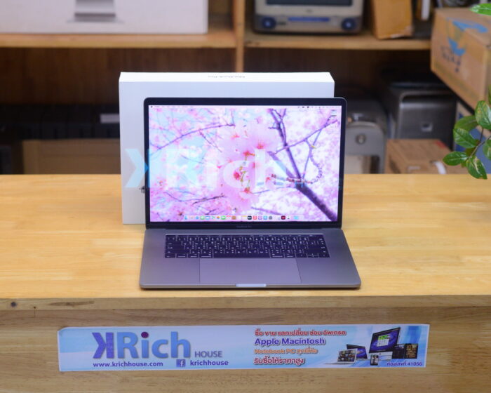 MacBook Pro Retina 15-inch 2017 Quad-Core i7 2.9GHz Ram 16GB SSD 512GB Radeon Pro 560 ( Space Gray ) Full Box