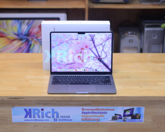 MacBook Air Liquid Retina 13-inch 2022 Apple M2 8-Core GPU 8-Core RAM 8GB SSD 256GB ( Space Grey ) Full Box Apple Warranty 27-09-2024